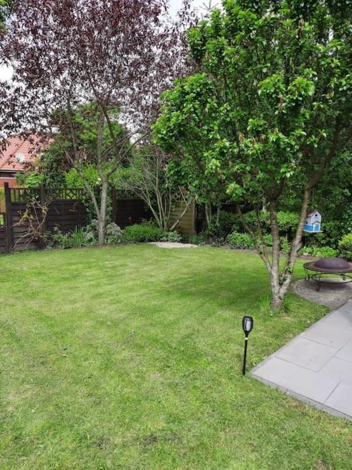 Urlaubsdomizil Norden/Norddeich, Mit Garten Екстериор снимка